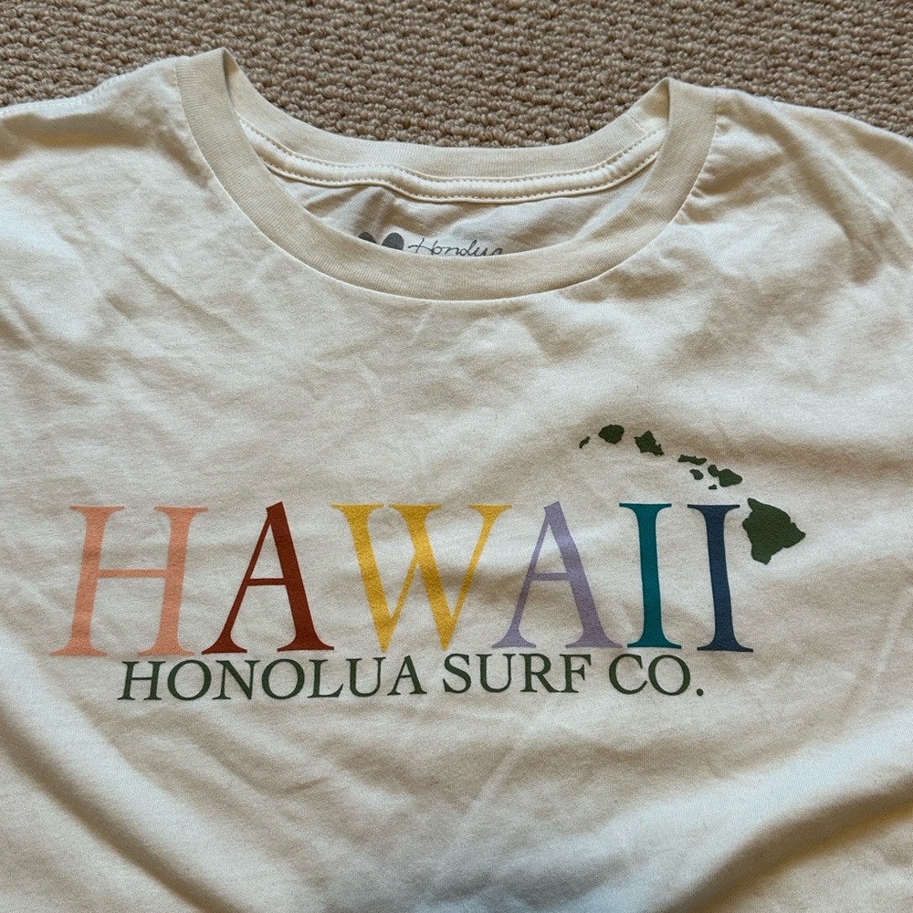 Hawaii Graphic Tee
